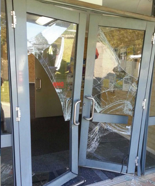 Aluminum Glass Door Repair in Don Mills